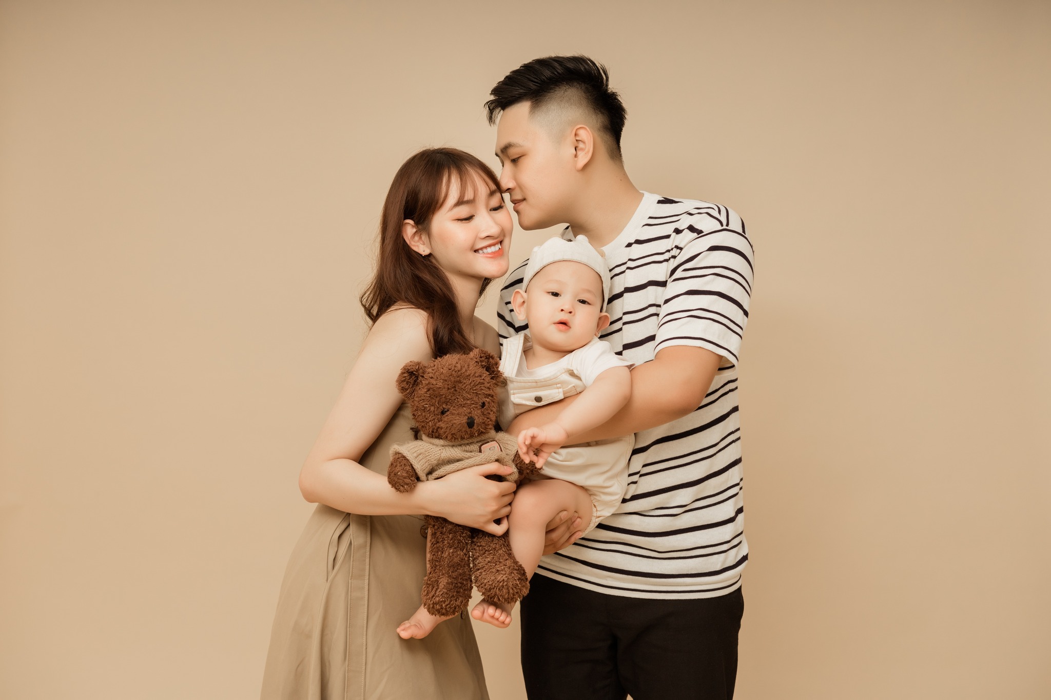 Chụp ảnh gia đình tại Studio