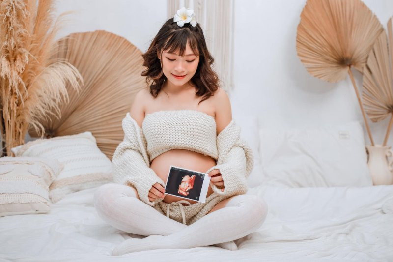 Chụp ảnh bà bầu
