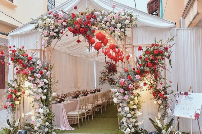 Cổng hoa cưới tự làm