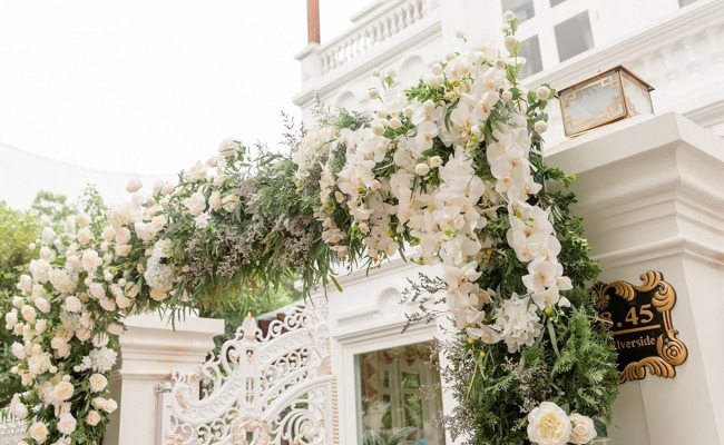 Cổng hoa cưới tự làm