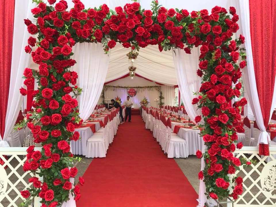 Cổng hoa cưới tự làm