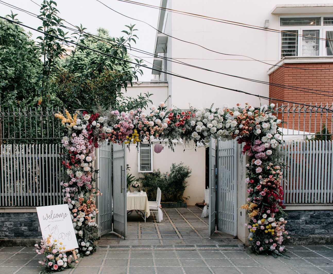 Cổng hoa cưới tự làm