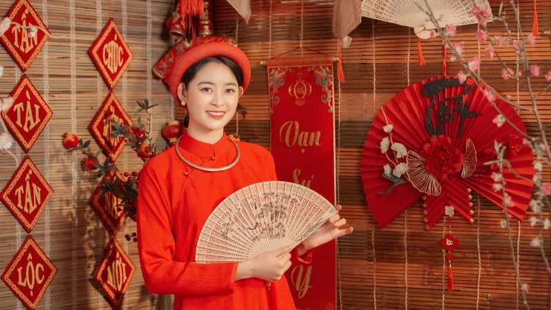 tạo dáng chụp ảnh tết