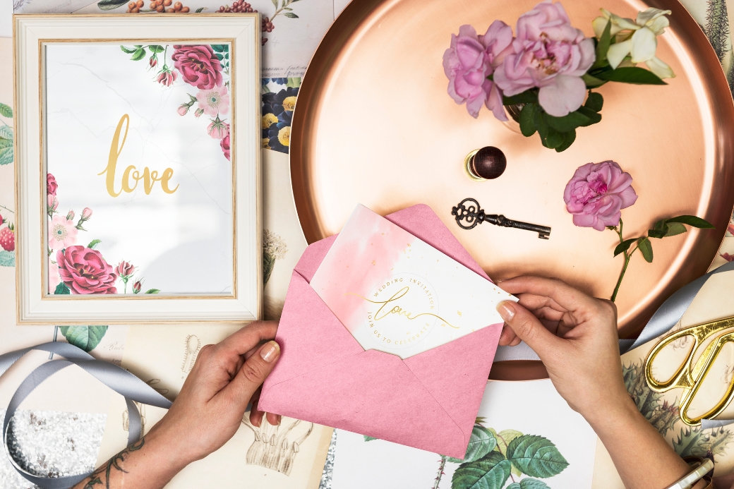 Viết phong bì đám cưới